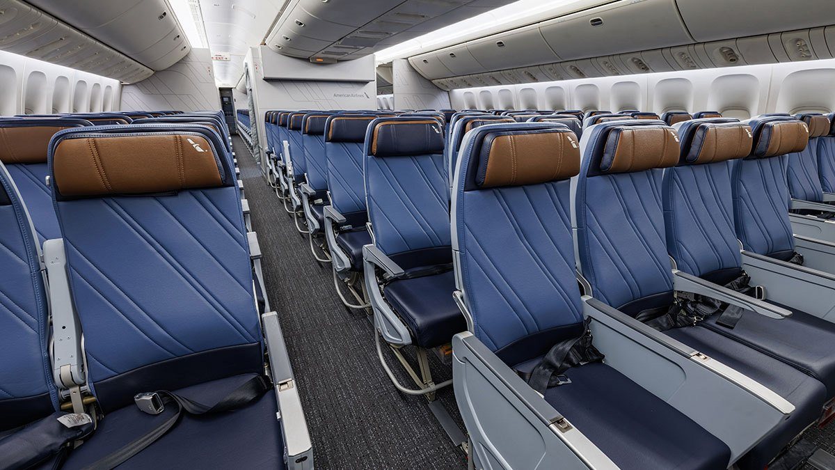 アメリカン航空777-300ER エコノミークラス