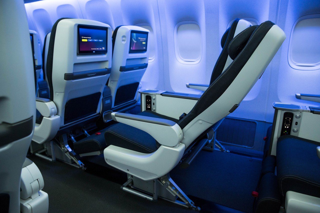 ブリティッシュ・エアウェイズ World Traveller Plus（1）