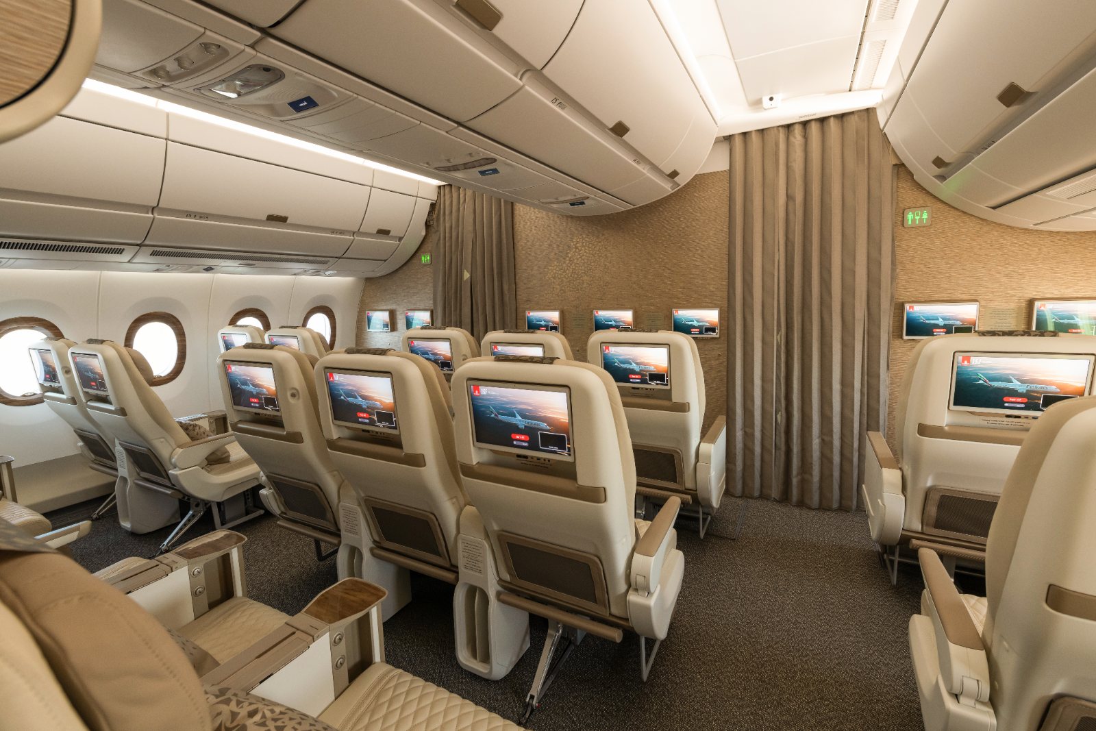 エミレーツ航空 A350-900のプレミアムエコノミー