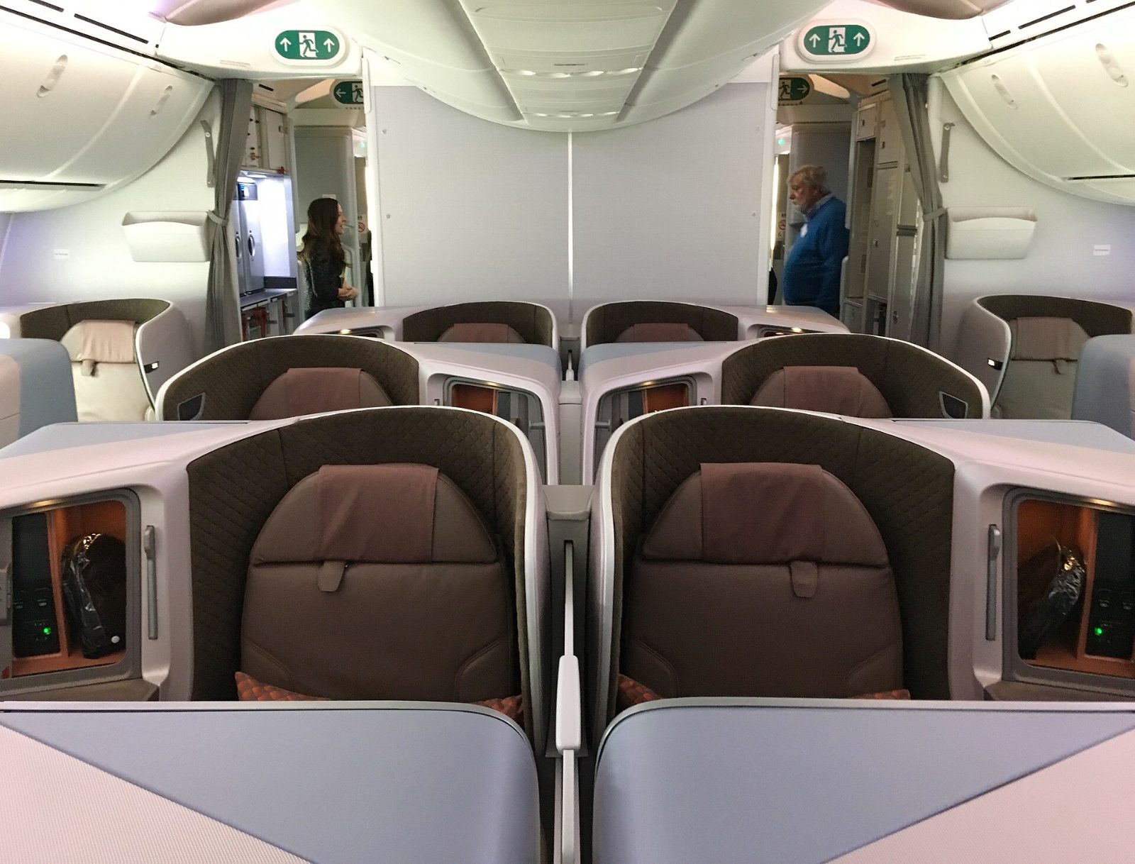 シンガポール航空 787-10 ビジネスクラス(1)