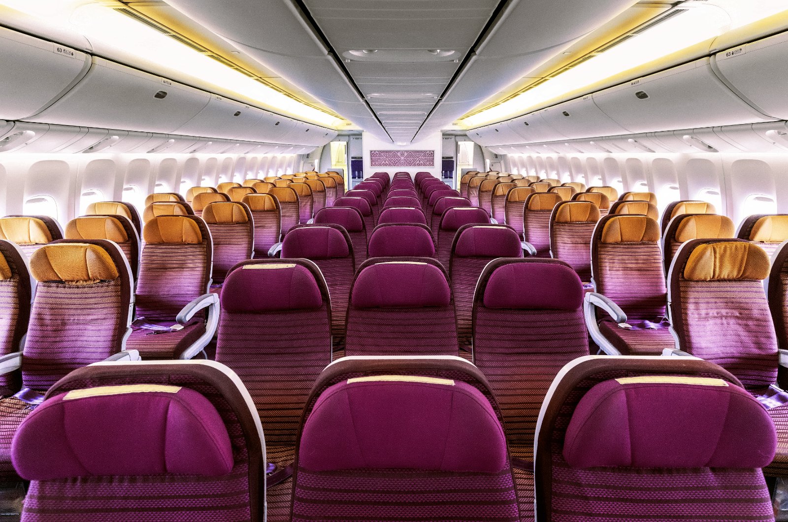 タイ国際航空 ボーイング777-300ER（77B）のエコノミークラス