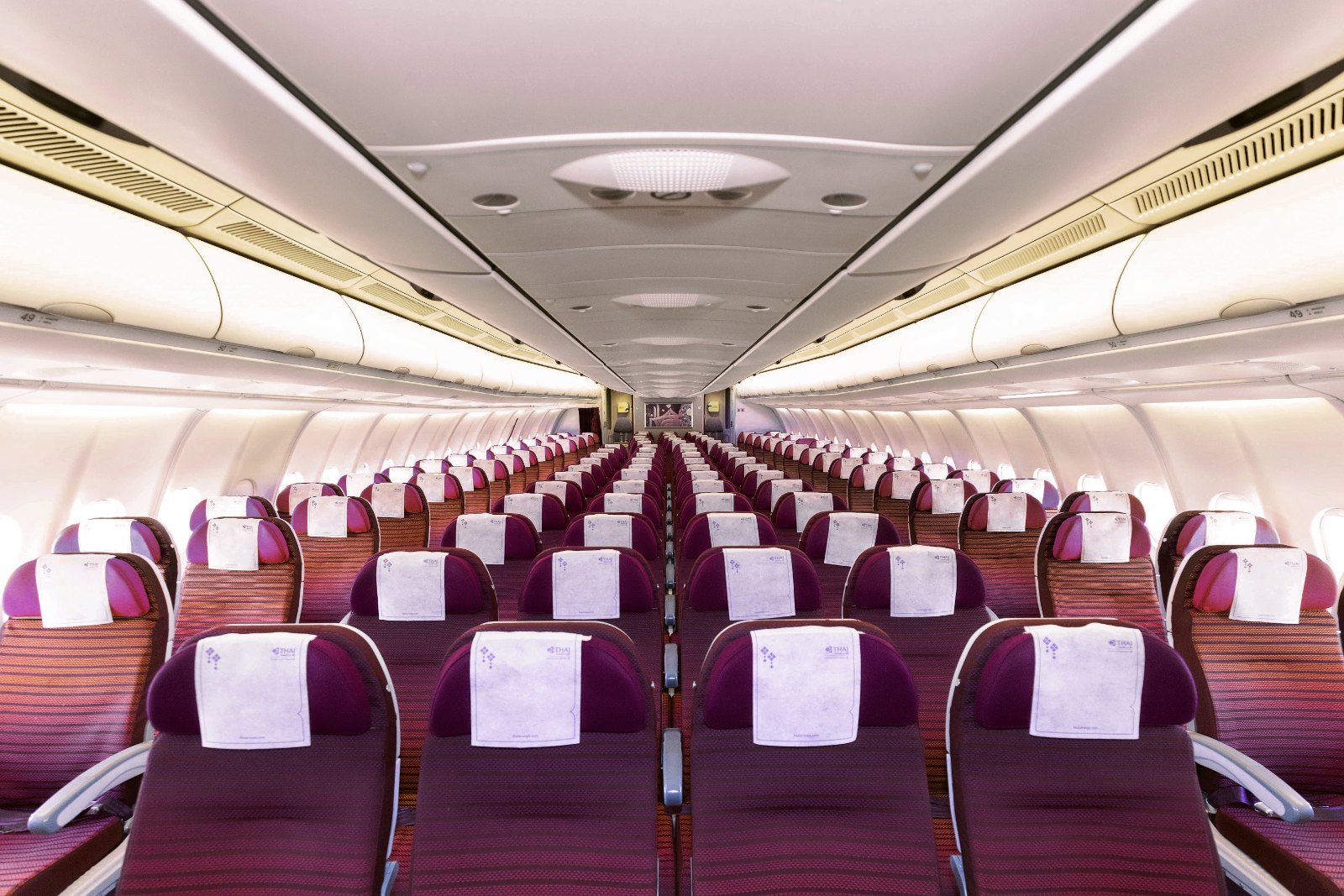 タイ国際航空 エアバスA330-300（33C）のエコノミークラス