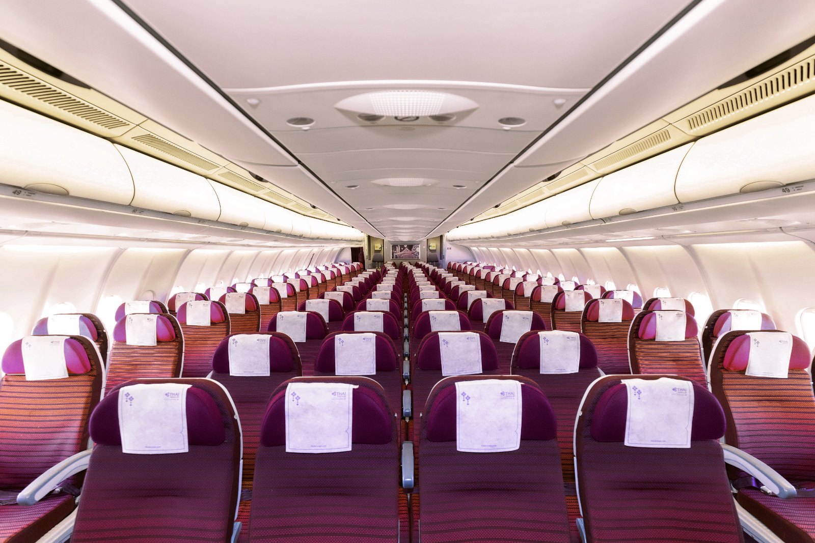タイ国際航空 エアバスA330-300（33R）のエコノミークラス