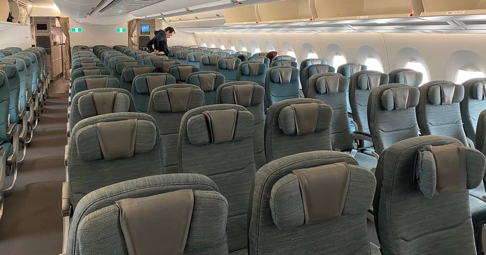 キャセイパシフィック航空 A350-900 エコノミークラス